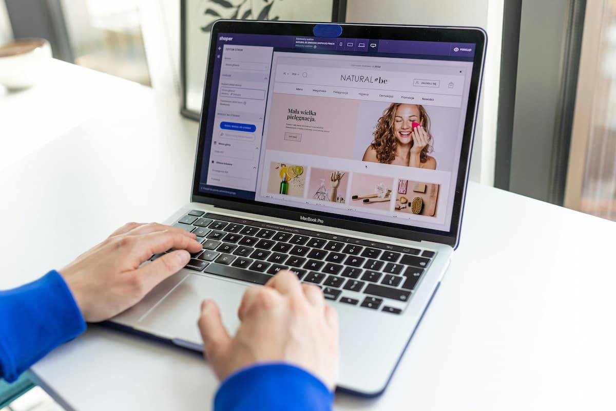 Custom ecommerce solutions for businesses with online store development services